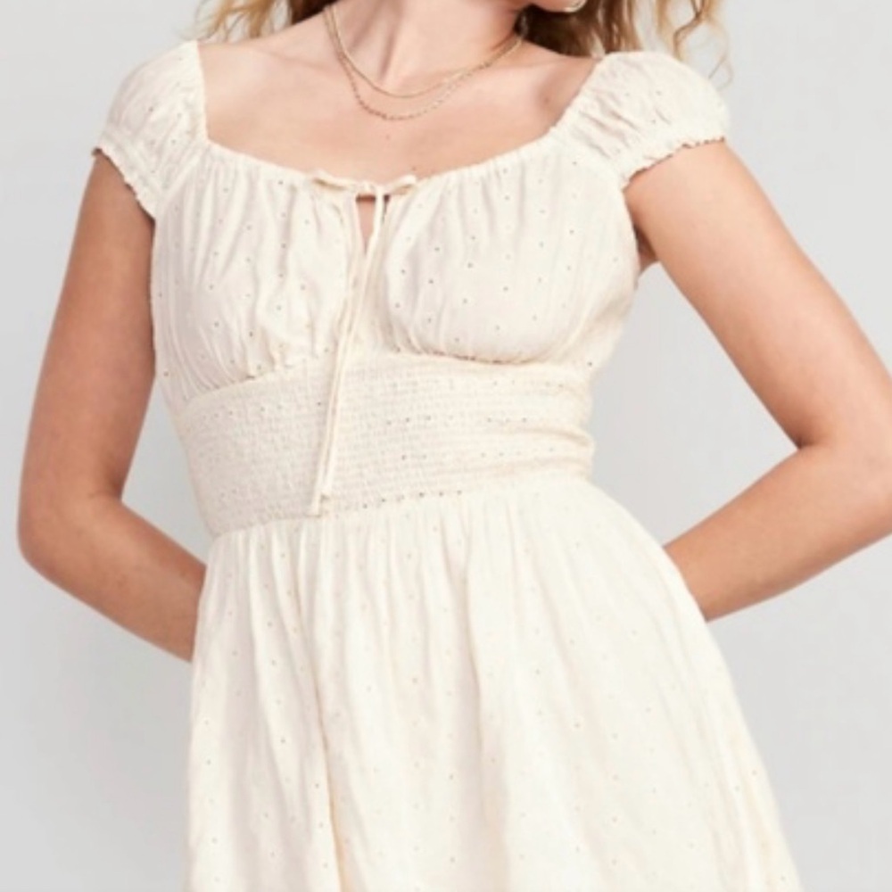 Old Navy Babydoll Smoked Mini Dress Sz M Cream Eyelet Romantic Milkmaid Cowgirl